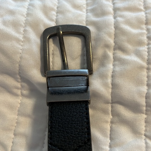 LEATHER BELT•BLACK/BROWN REVERSIBLE LEATHER BELT•NEW CONDITION•30” FROM BUCKLE - Picture 2 of 7